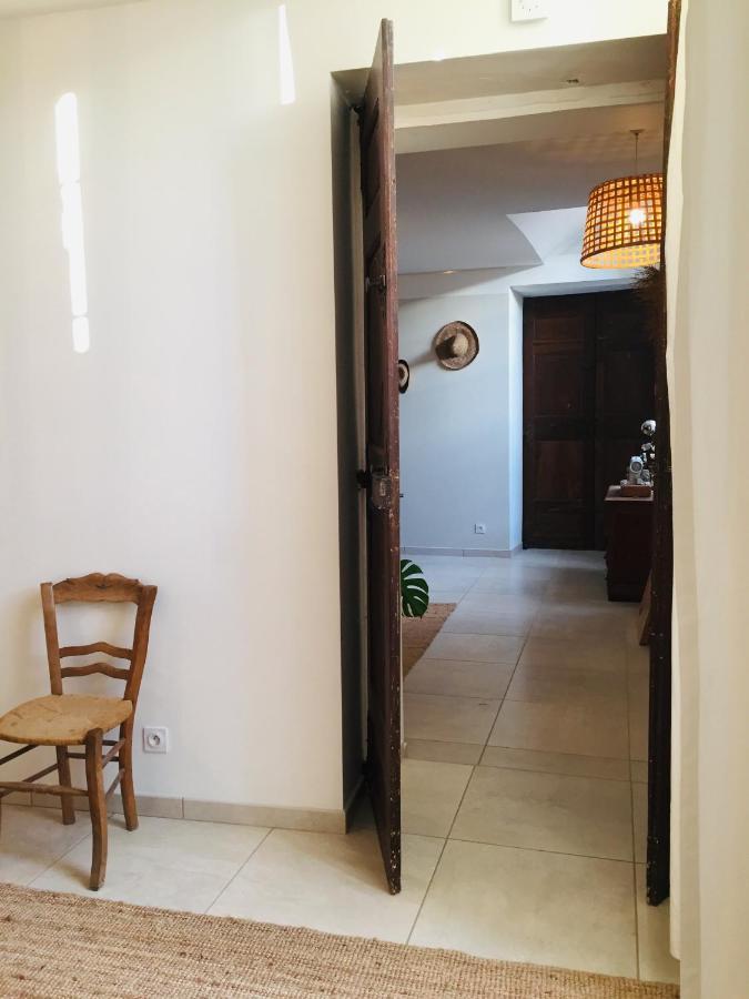 Ferme St Pierre 2 Suites Avec Repas, Piscine, Clim, Cheminee Ou Baignoire Spa Chabeuil Exterior photo